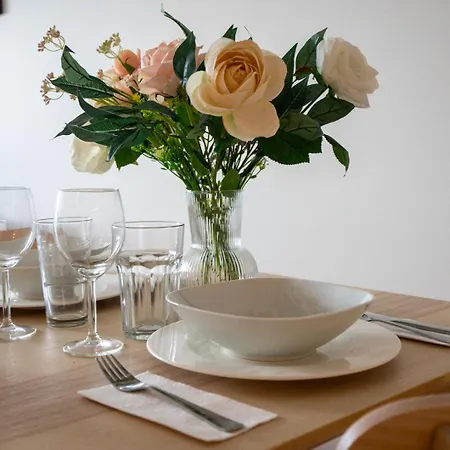 Praga - Workspace, Balcony And Parking By Rentujemy Apartament