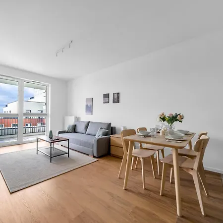 Praga - Workspace, Balcony And Parking By Rentujemy Warsaw