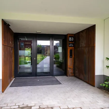 Apartment Praga - Workspace, Balcony And Parking By Rentujemy Warsaw